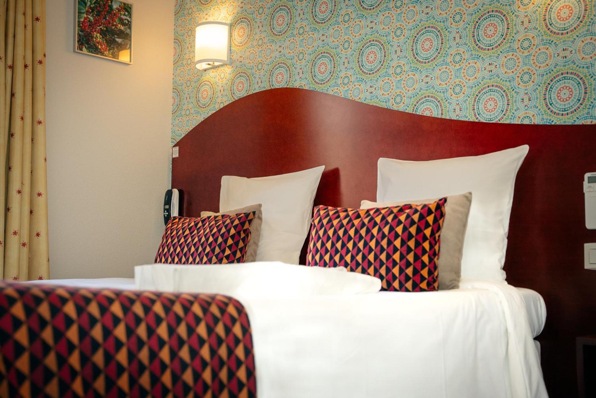 Hotel Les Commercants Клермон-Ферран Экстерьер фото