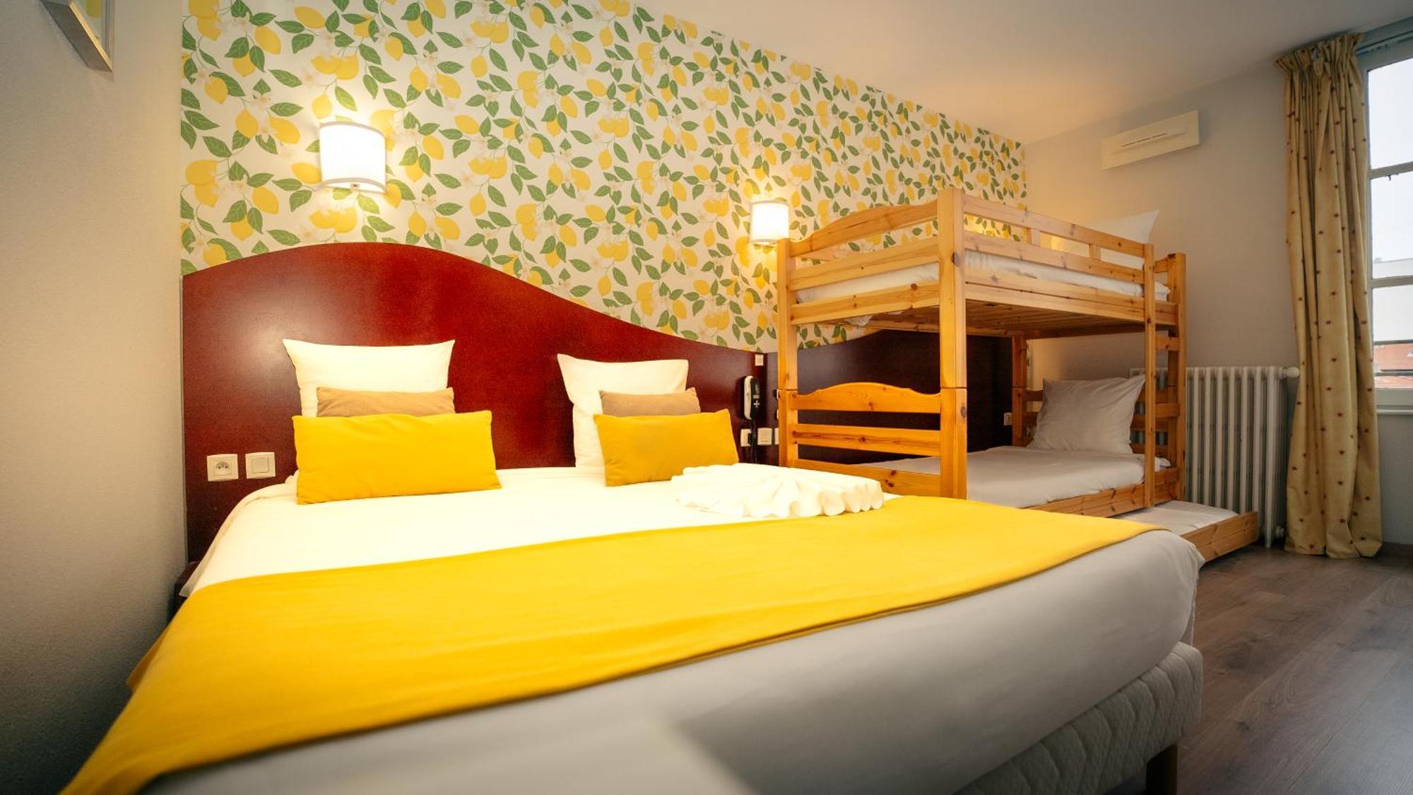 Hotel Les Commercants Клермон-Ферран Экстерьер фото