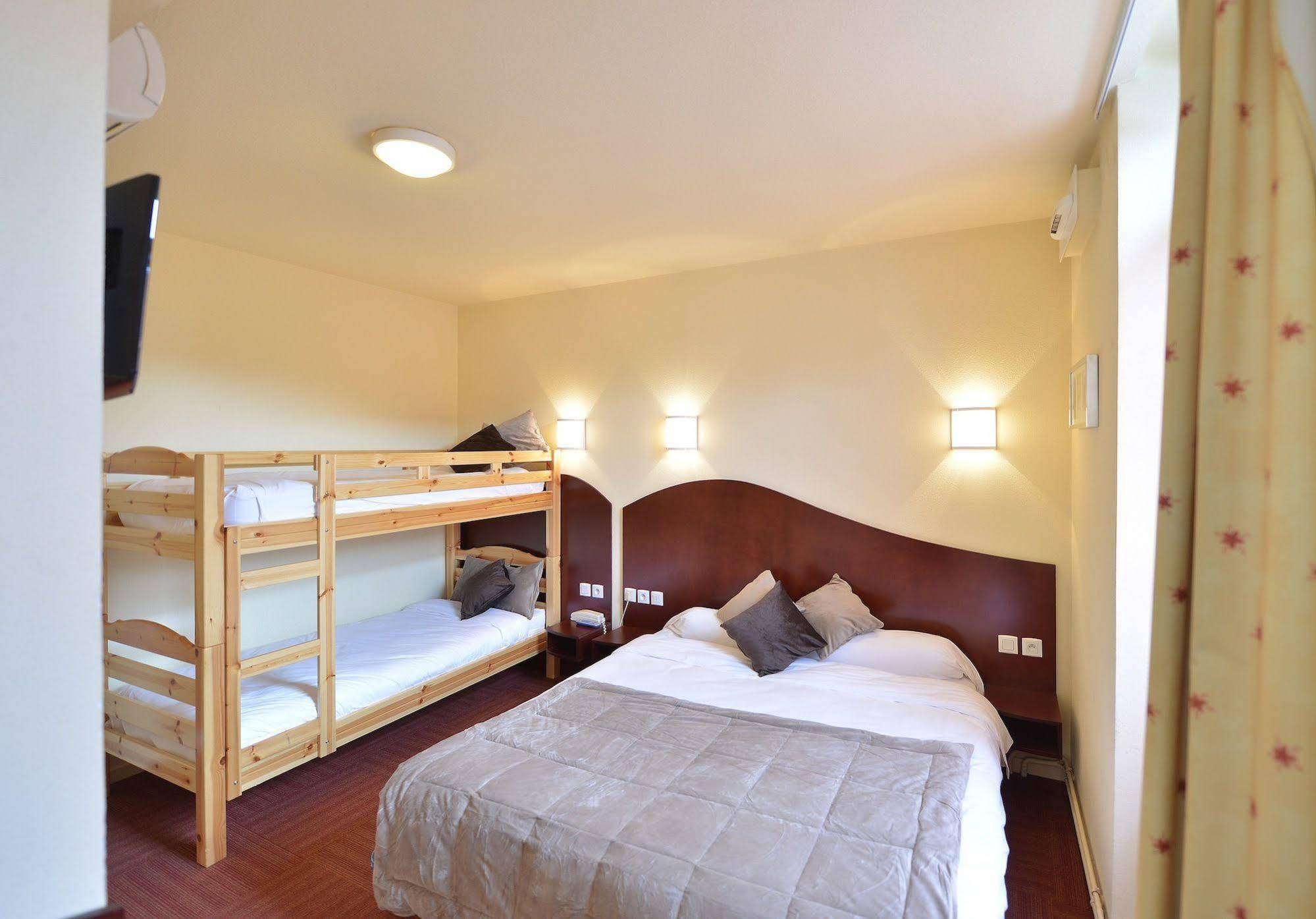 Hotel Les Commercants Клермон-Ферран Экстерьер фото